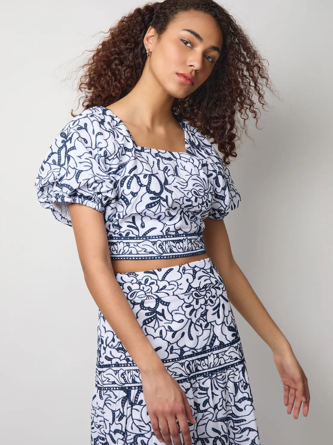 Misook Blouses & Shirts|Tops & Tees|Embroidered Floral Cropped Cotton Blouse