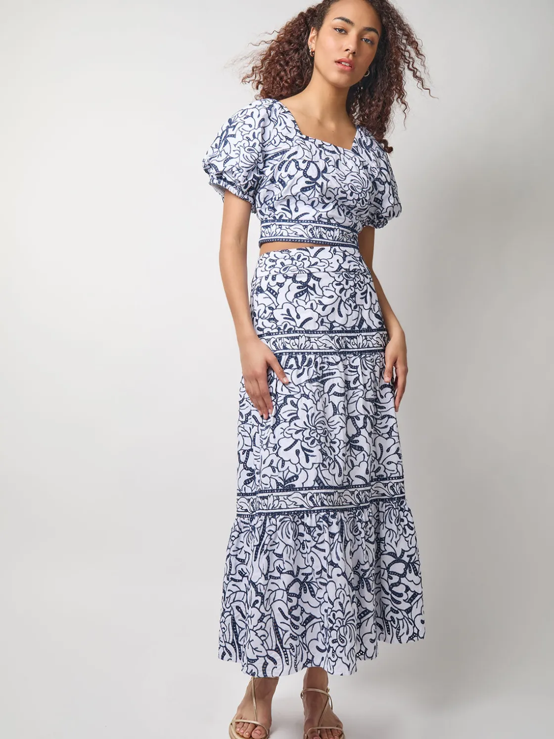 Misook Blouses & Shirts|Tops & Tees|Embroidered Floral Cropped Cotton Blouse