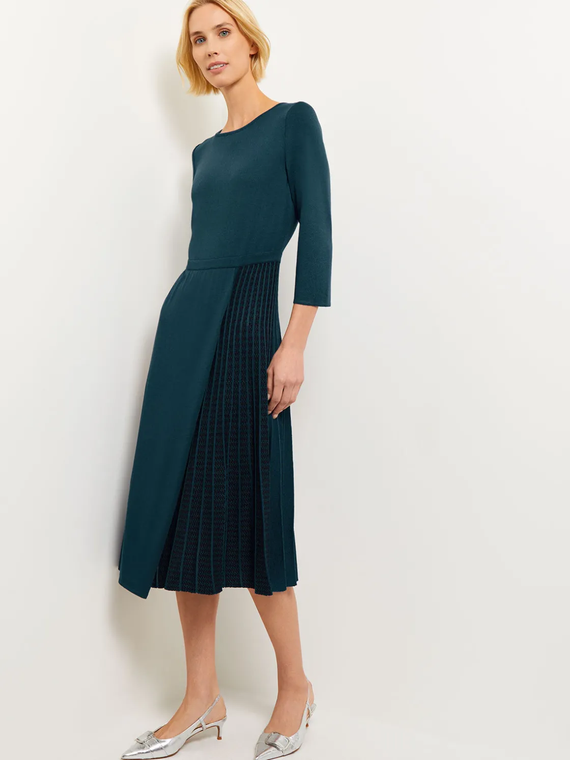 Misook Dresses|Pleated Contrast Panel Soft Knit Dress