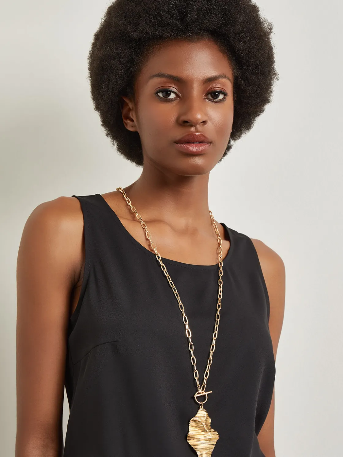 Misook Accessories|Necklaces|Ripple Textured Warm Necklace